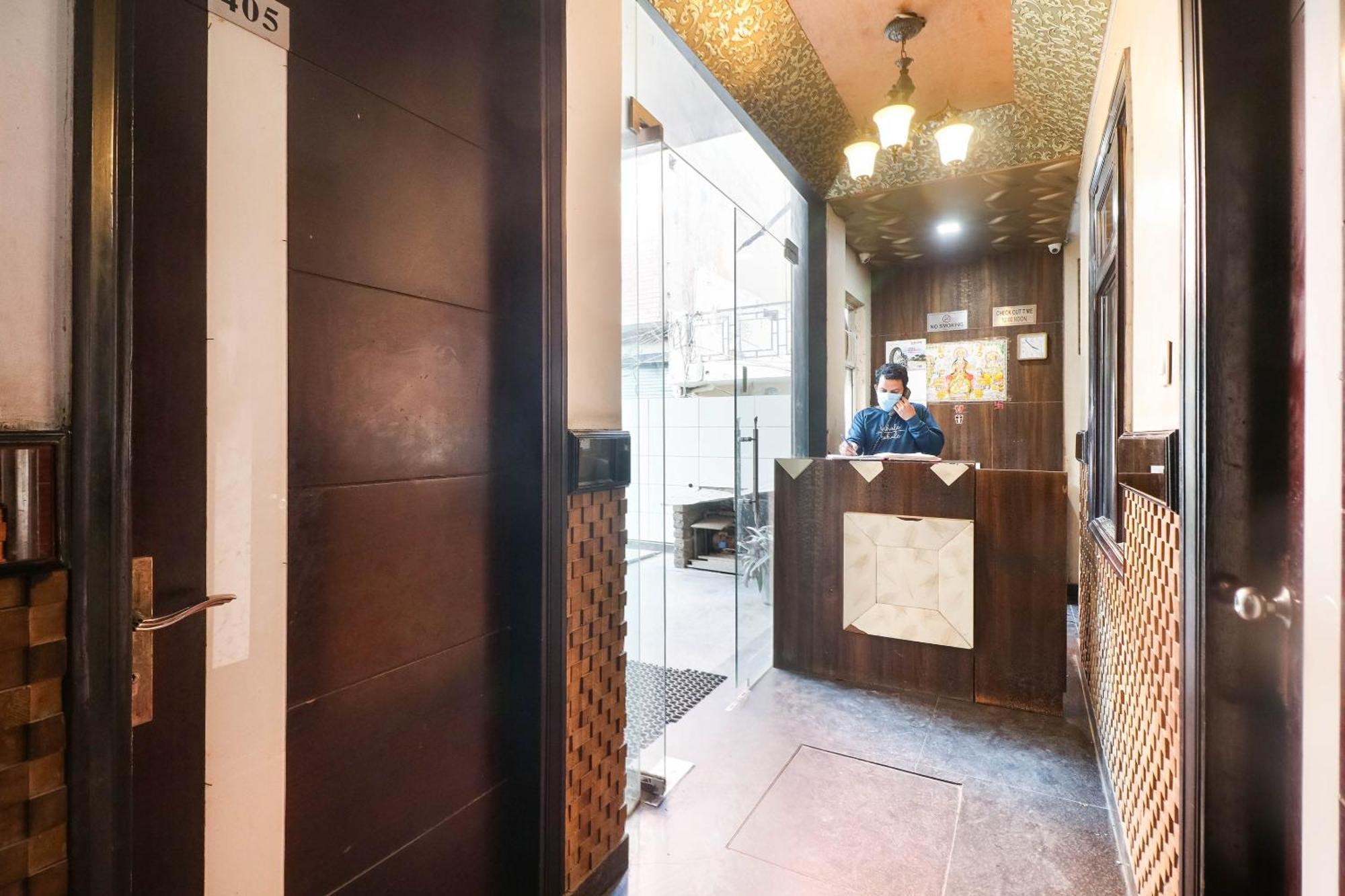 Spot On Hotel Grace Near Star Mall Gurgaon Bagian luar foto