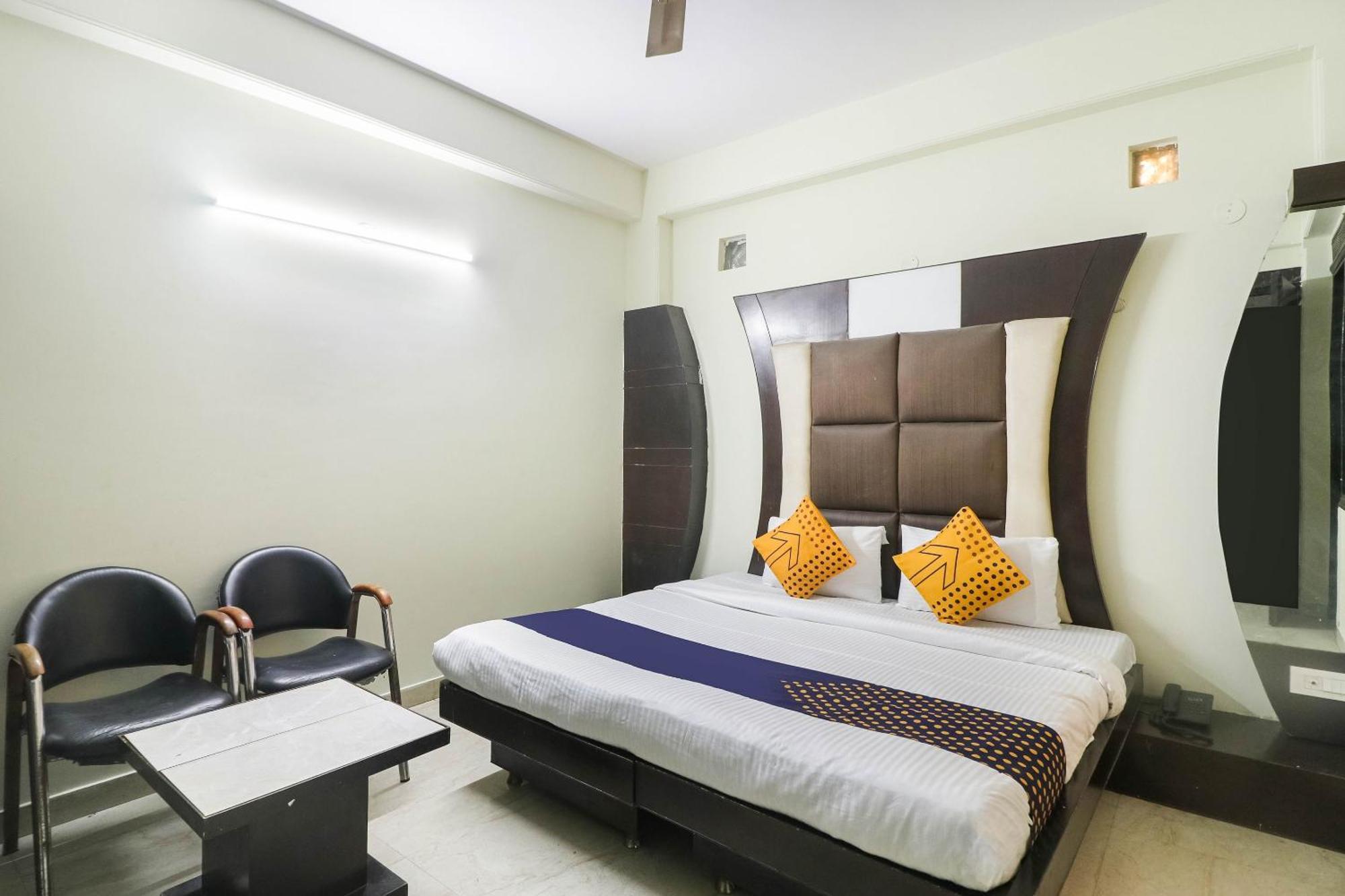 Spot On Hotel Grace Near Star Mall Gurgaon Bagian luar foto