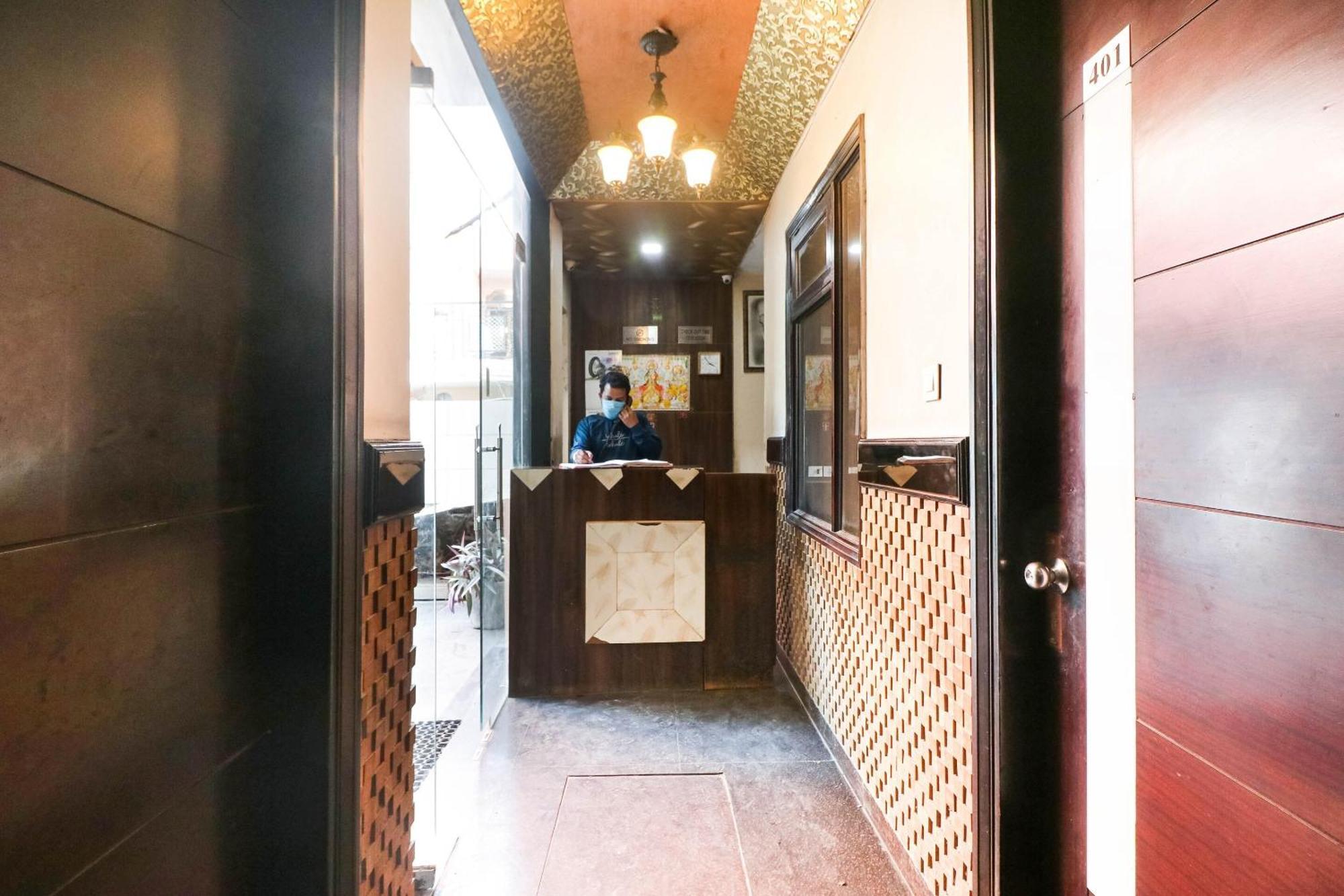 Spot On Hotel Grace Near Star Mall Gurgaon Bagian luar foto